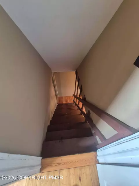 191 Saunders Dr, Bushkill, PA 18324 photo 30