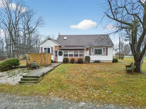 1033 Jacobsburg Rd, Wind Gap, PA 18091