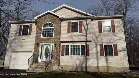 142 Dorchester Dr, Tobyhanna, PA 18466