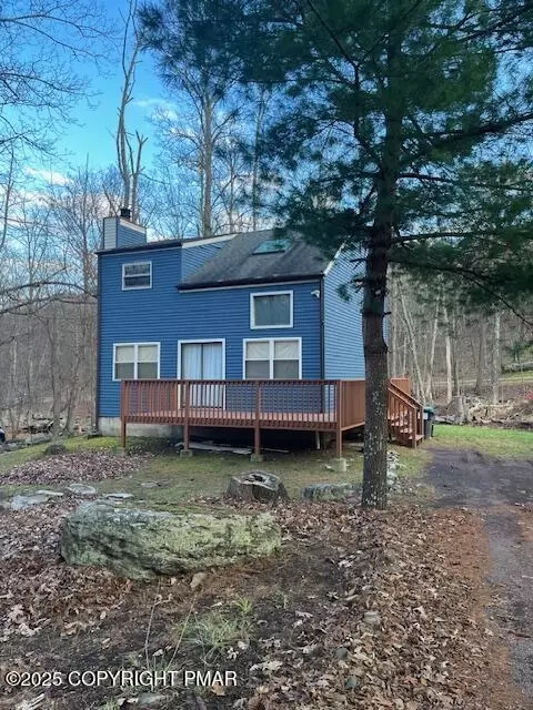 362 Somerset Dr, East Stroudsburg, PA 18301