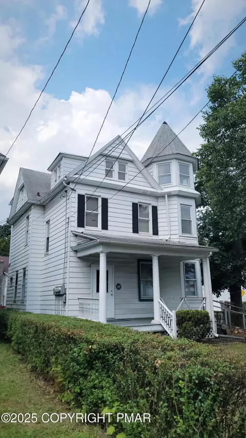 627 Carey Ave, Wilkes Barre, PA 18702