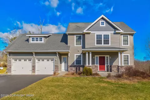 201 Amy Ct, Stroudsburg, PA 18360