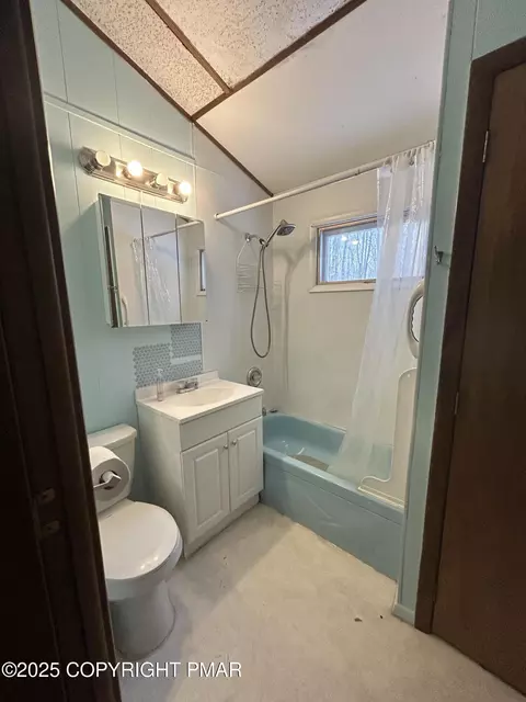37 Gopher Gap Ln, White Haven, PA 18661 photo 9