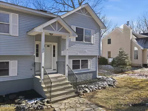 Exterior - 1397 Bear Dr, Bushkill, PA 18324 photo 3 of 8
