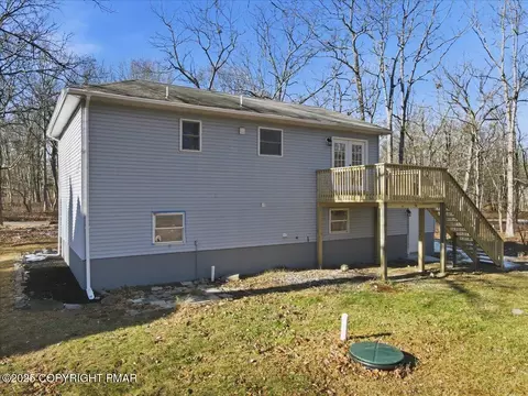 Exterior - 1397 Bear Dr, Bushkill, PA 18324 photo 8 of 8