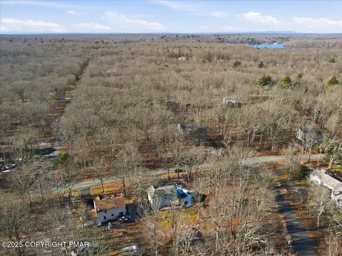 View/Area - 1397 Bear Dr, Bushkill, PA 18324 photo 2 of 2