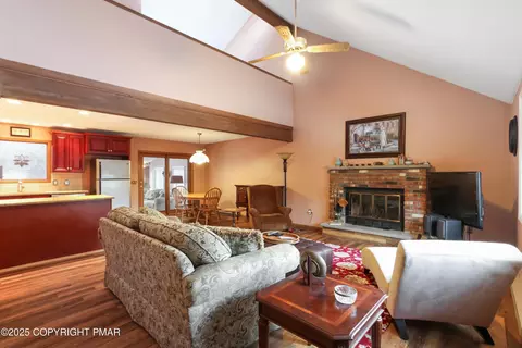 343 Echo Lake Rd, Tobyhanna, PA 18466