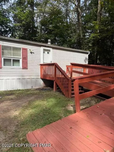 7 Gooseberry Dr, Effort, PA 18330