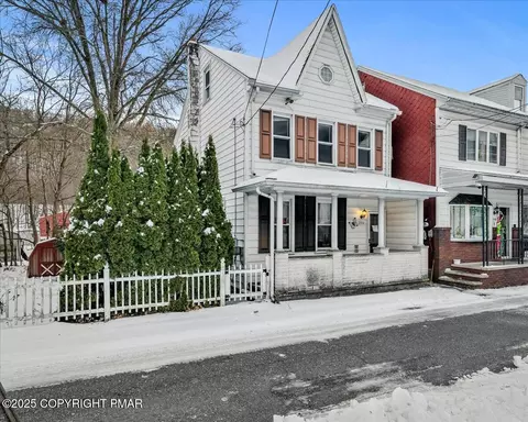 2316 Water St, Gilberton, PA 17934
