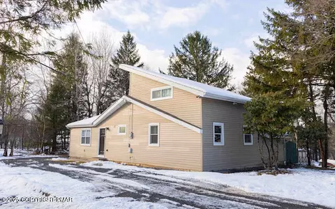 37 Highridge Rd, Albrightsville, PA 18210