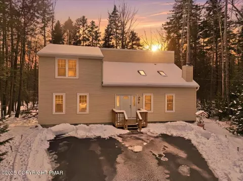 2134 Sheshequin Dr, Pocono Lake, PA 18347