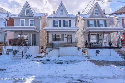 333 E Hazard St, Summit Hill, PA 18250