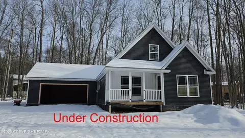 101 Safro Ct, Pocono Lake, PA 18347