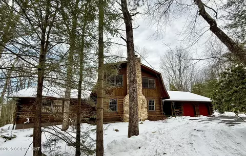 992 Old Stage Rd, Albrightsville, PA 18210