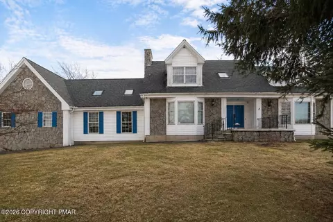 514 Highlawn Dr, East Stroudsburg, PA 18302