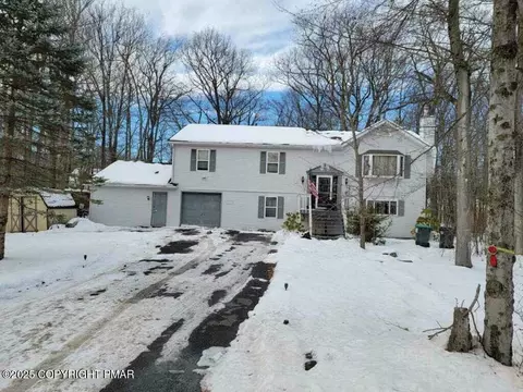 1074 7 Nations Dr, Tobyhanna, PA 18466