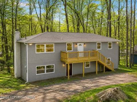 243 White Pine Dr, Pocono Lake, PA 18347