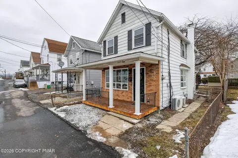 24 Wyoming St, Ashley, PA 18706