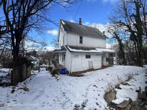 1320 Wyoming Ave, Scranton, PA 18509
