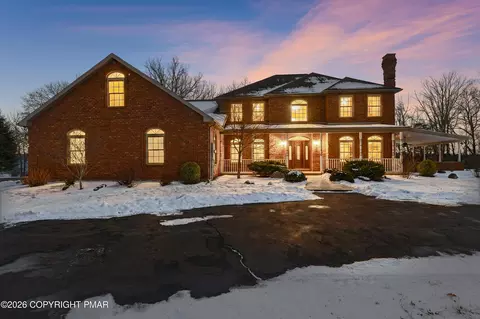 118 Chris Ali Estate Pl, East Stroudsburg, PA 18302