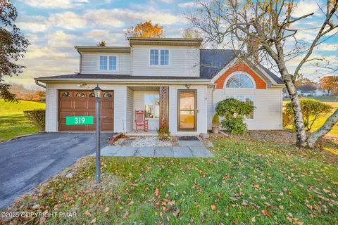319 W Windsor Rd, Saylorsburg, PA 18353