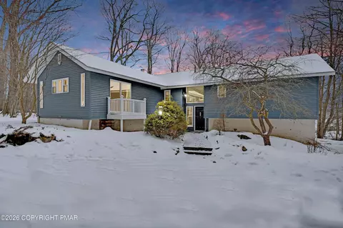 116 Spyglass Hill Rd, Coolbaugh Township, PA 18466