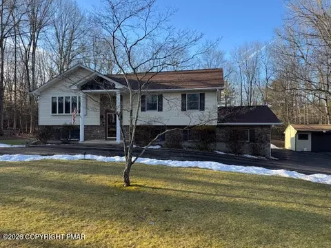 337 Irish Ln, Stroudsburg, PA 18360