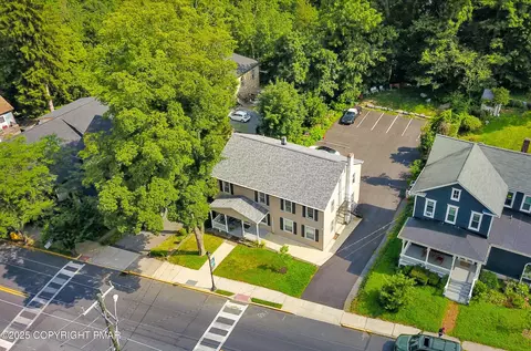 36 Main St, Delaware Water Gap, PA 18327