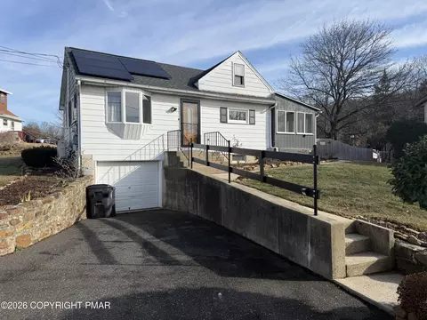 1216 Garden Ave, Allentown, PA 18103