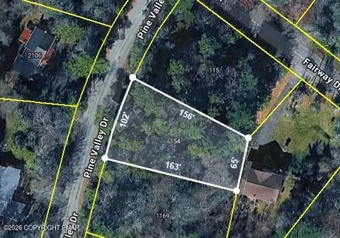 154 Pine Valley Dr, Tobyhanna, PA 18466