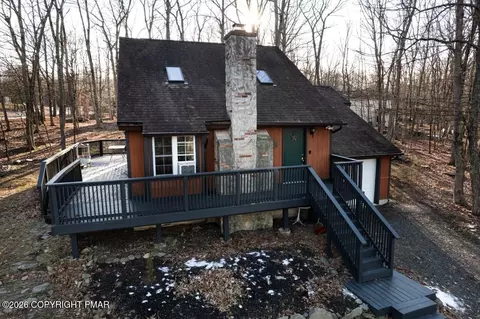 143 Totteridge Rd, Bushkill, PA 18324