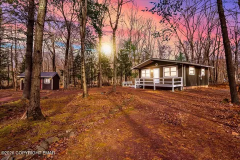 1665 Lake Ln, Pocono Lake, PA 18347