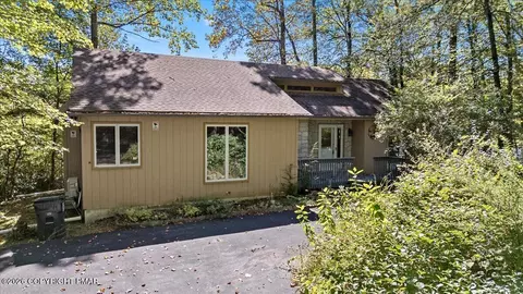 4167 Forest Dr, Kunkletown, PA 18058