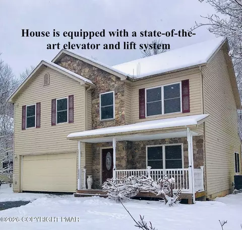 6334 Cherokee Trl, Tobyhanna, PA 18466