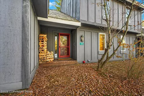 188 Snow Ridge Cir, Lake Harmony, PA 18624