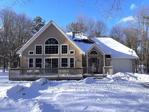 7 Childer Gln, Albrightsville, PA 18210