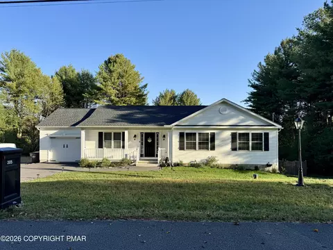 305 Ridge Rd, Stroudsburg, PA 18360