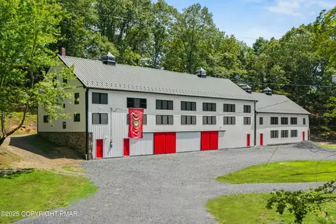 138 Frutchey Dr, East Stroudsburg, PA 18302