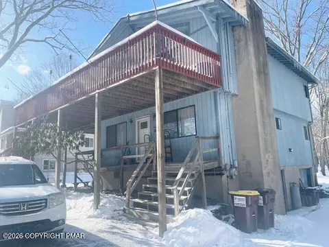 127 Skyview Rd, Dingmans Ferry, PA 18328