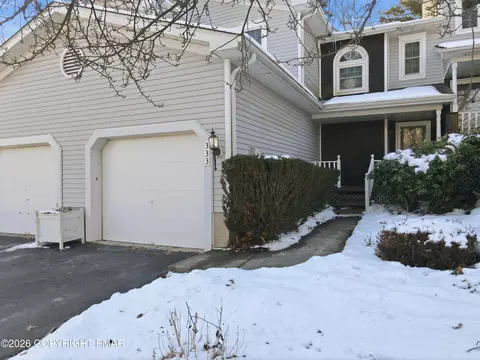 333 Jade Ave, East Stroudsburg, PA 18301