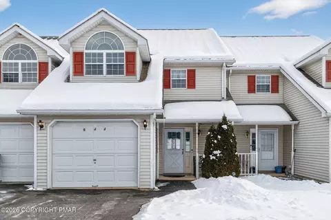 644 Country Acres Ct, Effort, PA 18330