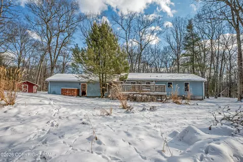 401 Schoolhouse Rd, East Stroudsburg, PA 18302