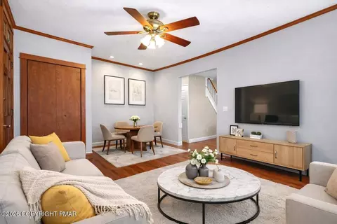 38 E 2nd St, Alburtis, PA 18011