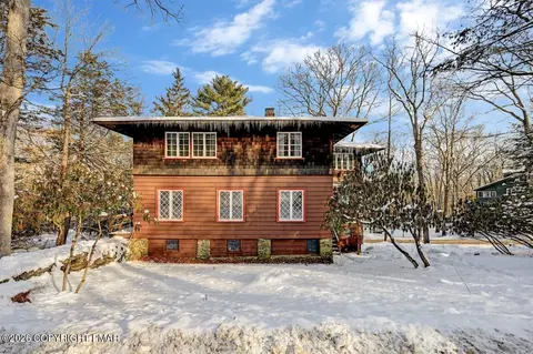 108 Sweetfern Ln, Buck Hill Falls, PA 18323