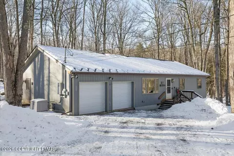 259 Lc Larsen Dr, Covington Township, PA 18424