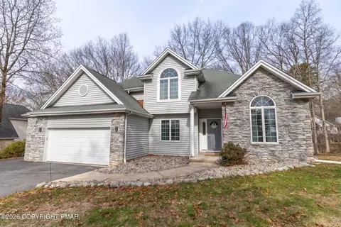 207 Hawks Nest Rd, East Stroudsburg, PA 18302