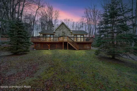 2259 Northgate Ct S, Lake Ariel, PA 18436