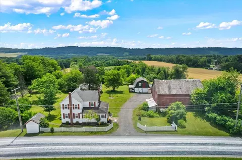 7590 Pohopoco Dr, Kunkletown, PA 18058