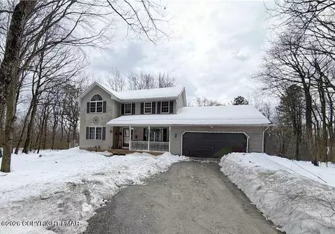 303 E Mountain Top Rd, Summit Hill, PA 18250