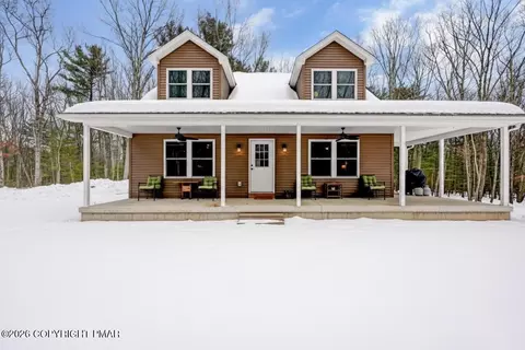 1055 Sugar Hollow Rd, Saylorsburg, PA 18353